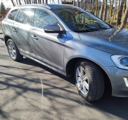 Volvo XC 60 cena 80900 przebieg: 116000, rok produkcji 2017 z Lublin małe 232